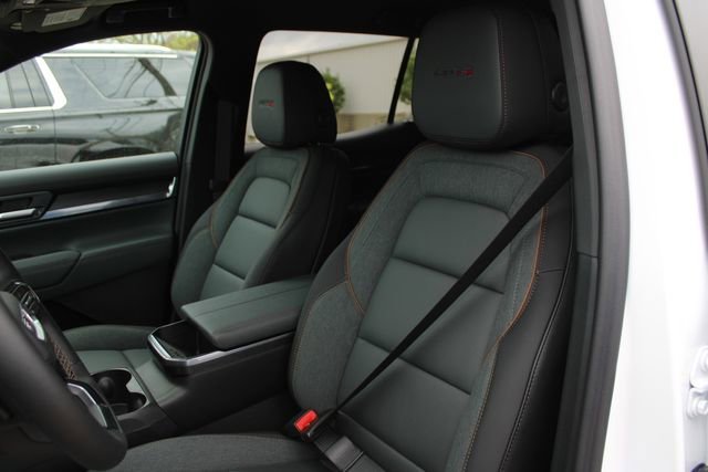 2026 GMC Terrain AT4 - Photo 18