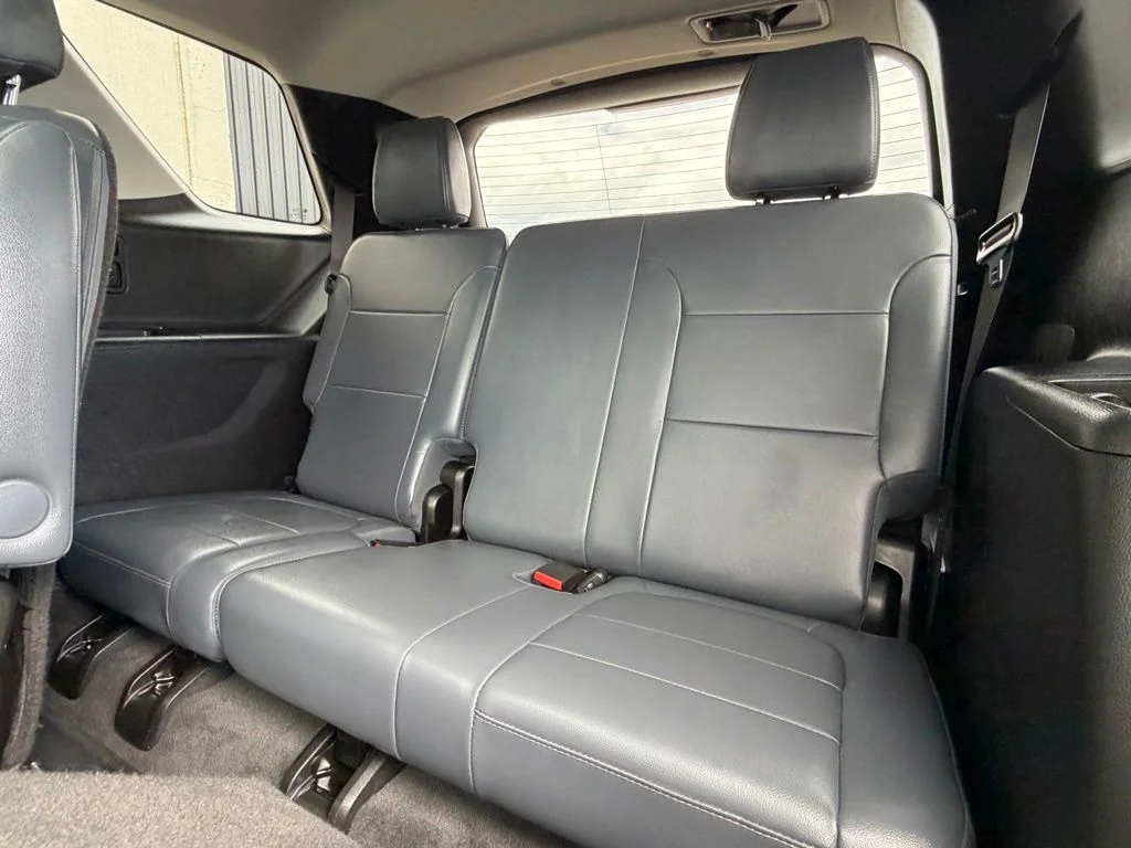 Used 2020 Black Chevrolet Premier image 22