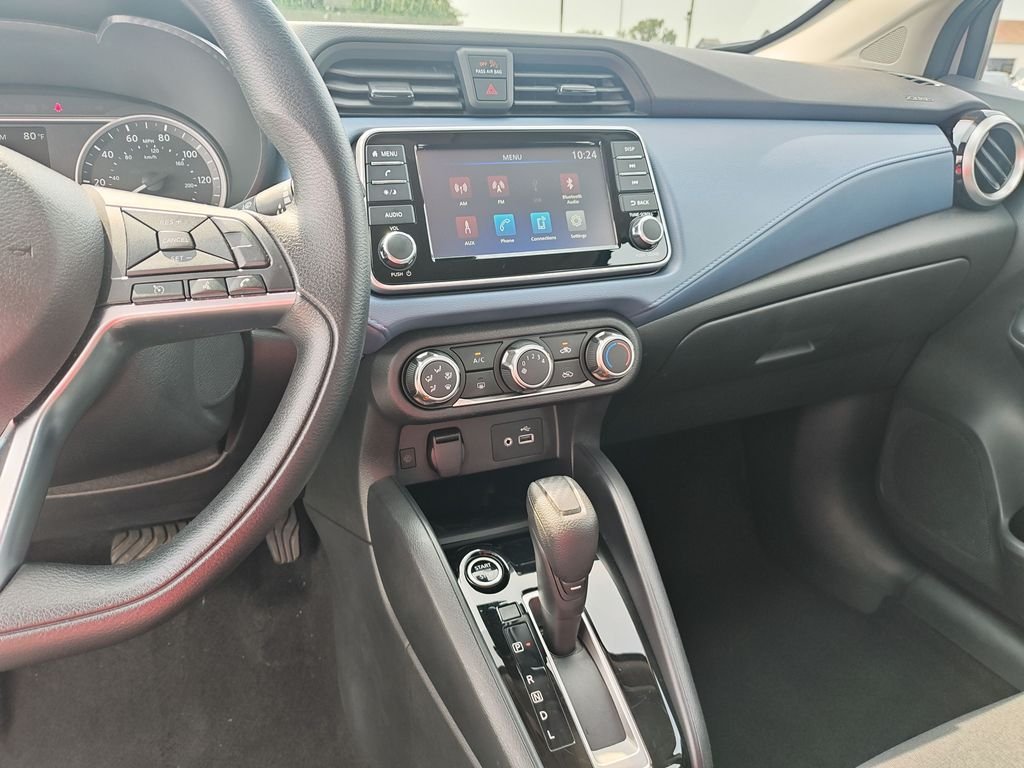 Used 2025 Silver Nissan 1.6 SV image 20