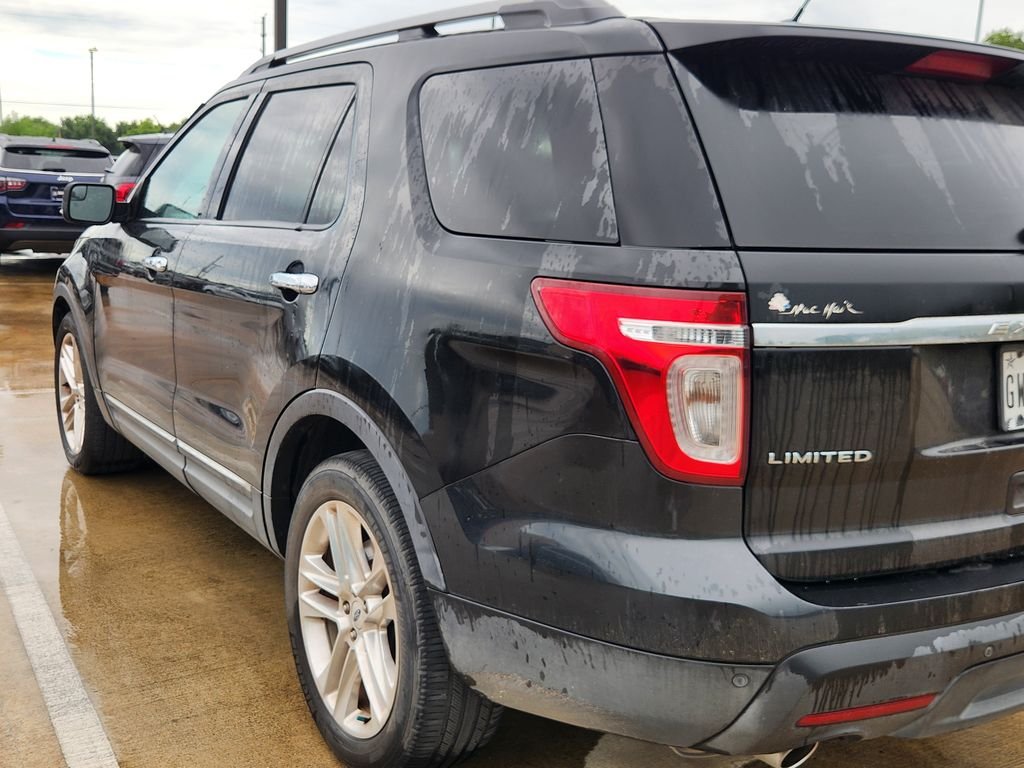 Used 2015 Tuxedo Black Metallic Ford Limited image 7