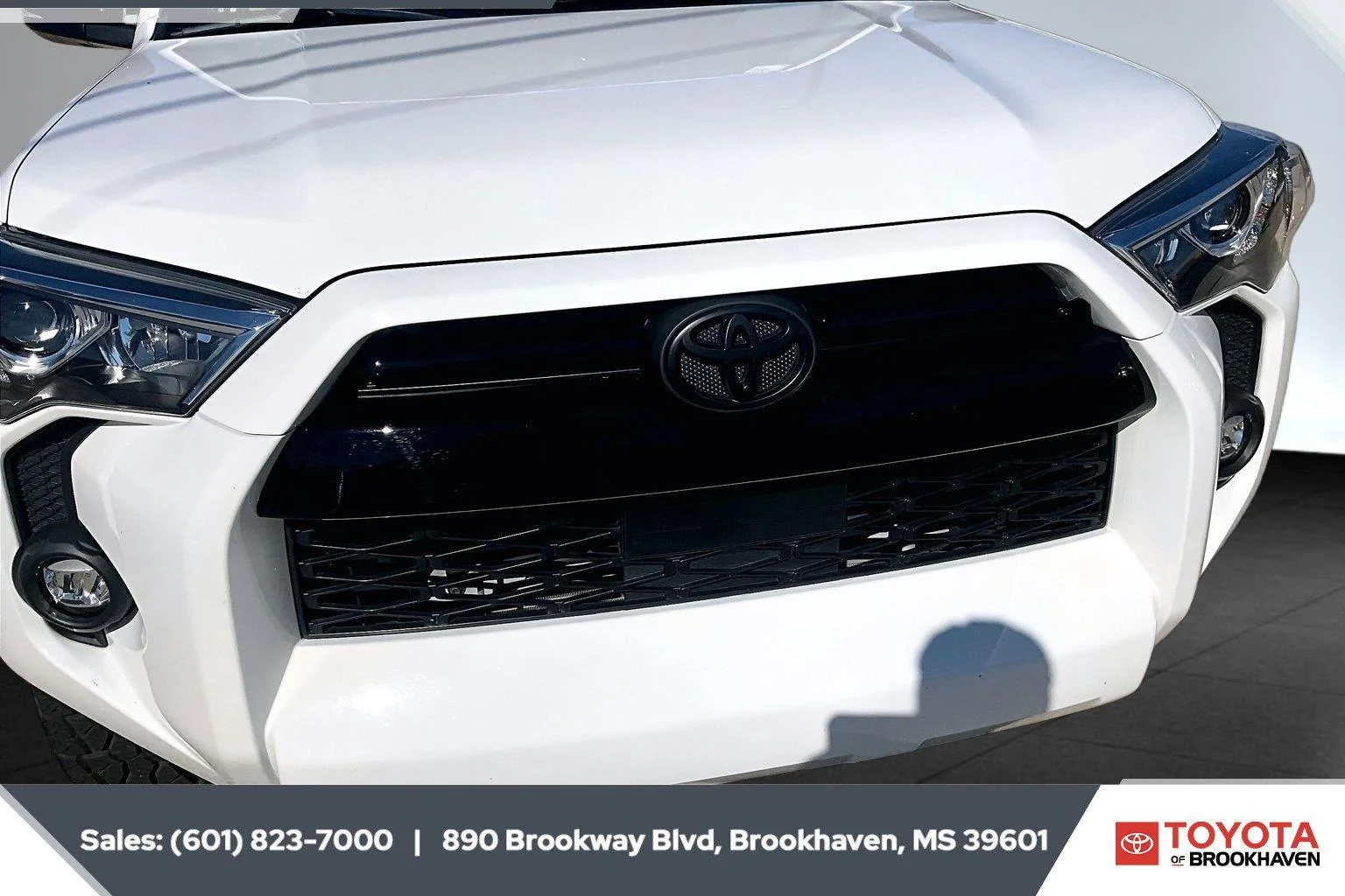 Used 2021 Super White Toyota SR5 Premium image 22