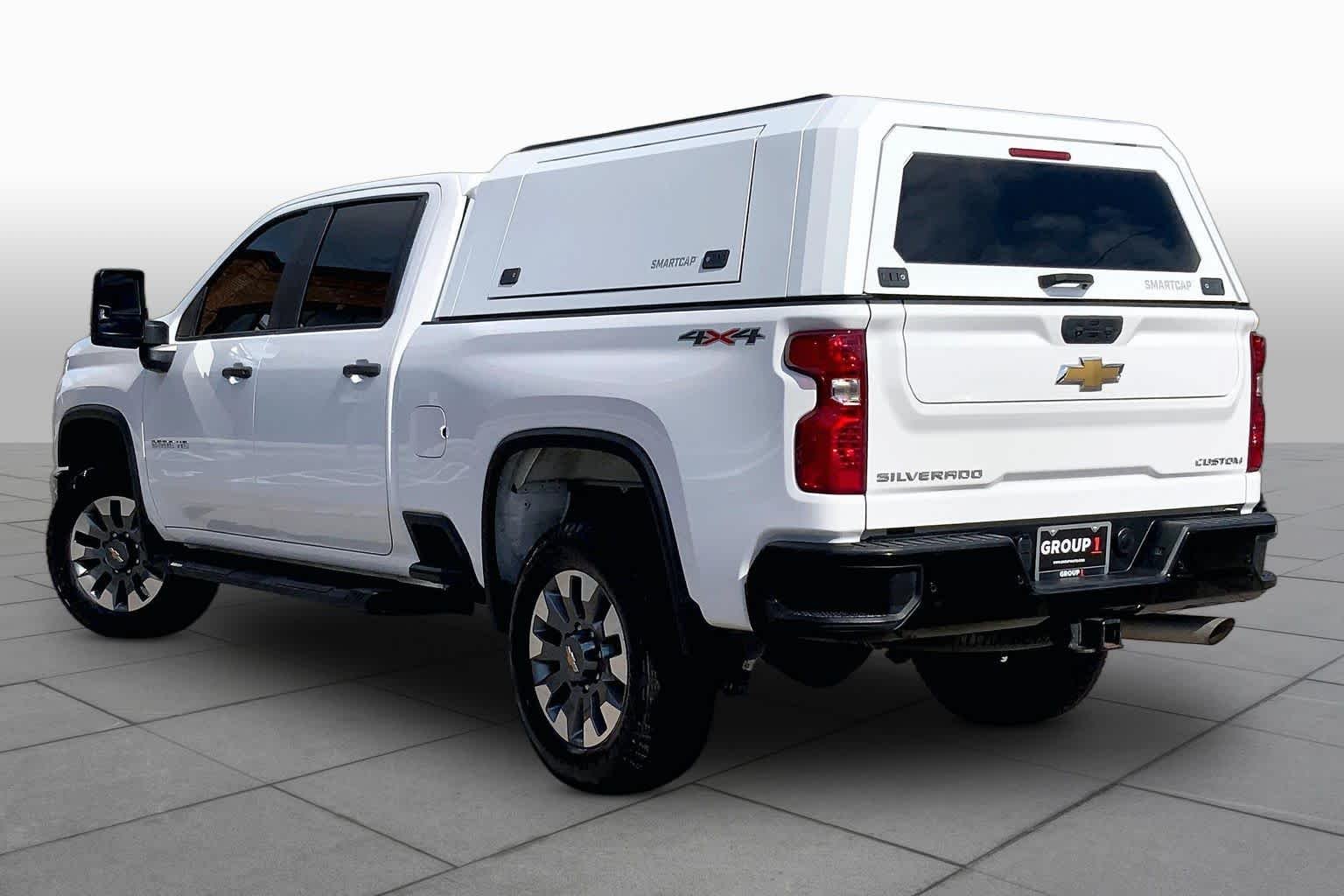 Used 2024 Summit White Chevrolet Custom image 11