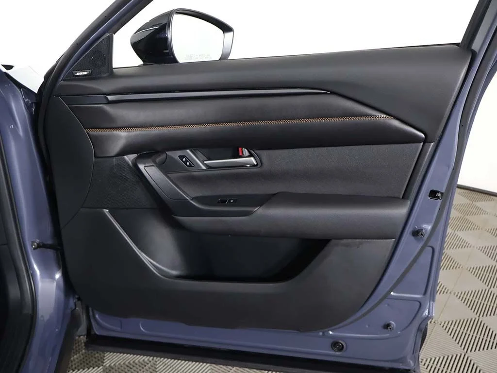 Used 2025 Gray Mazda Premium image 26