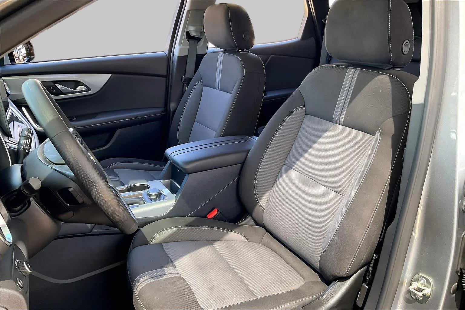 Used 2025 Sterling Gray Metallic Chevrolet 2LT image 7