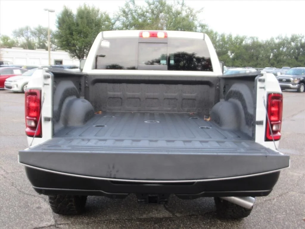 New 2026 Bright White Clearcoat RAM Tradesman image 6