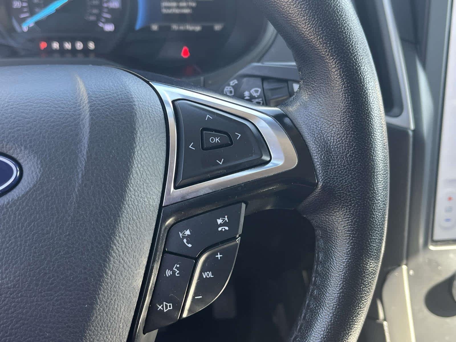 Used 2024 Sil/silver Ford SEL image 36
