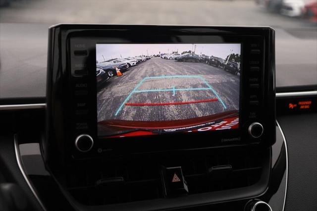 Certified Used 2022 RUBY FLARE PEARL Toyota  image 16