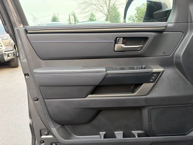 New 2026 Magnetic Gray Metallic Toyota  Platinum image 11