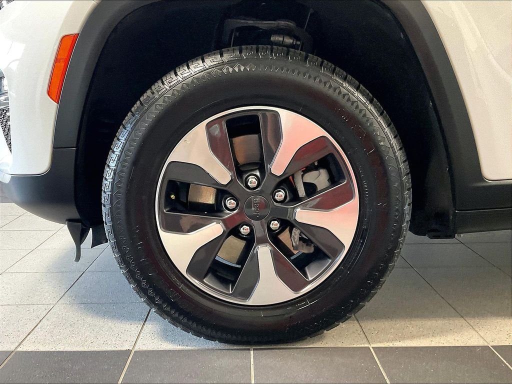 Used 2024 White Jeep 4xe image 7