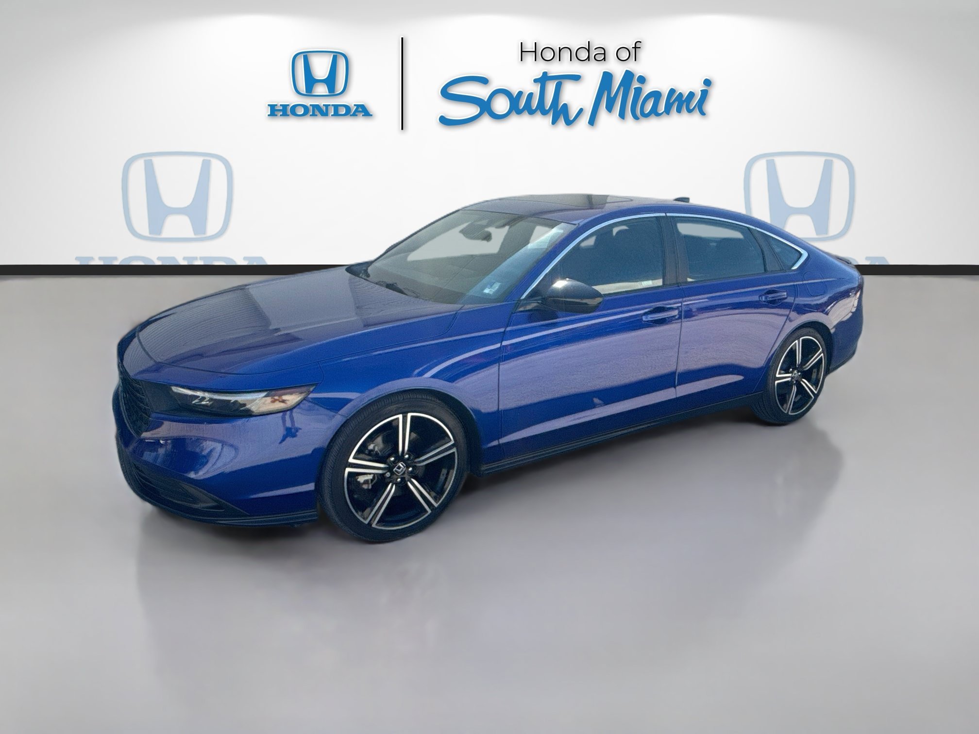 Used 2023  Honda Sport image 3
