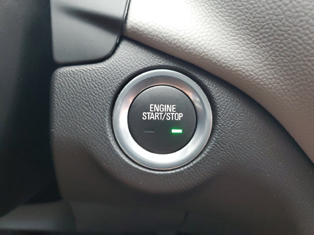 Used 2024 Summit White Chevrolet LT image 19
