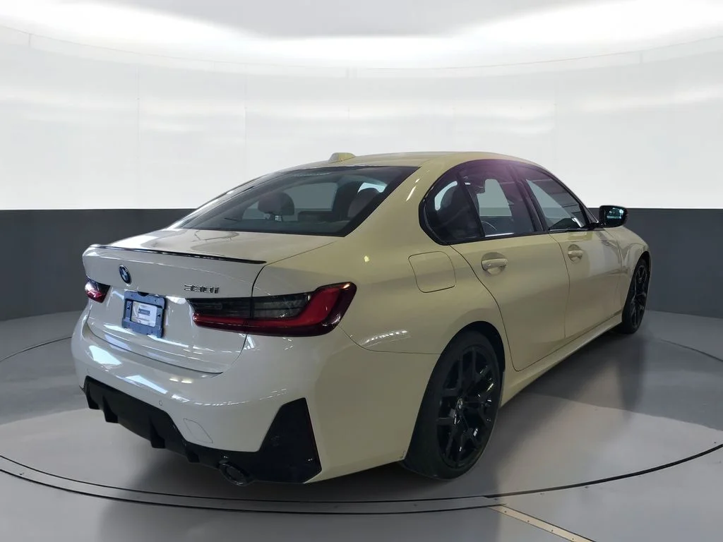 New 2026 White BMW 330i image 3