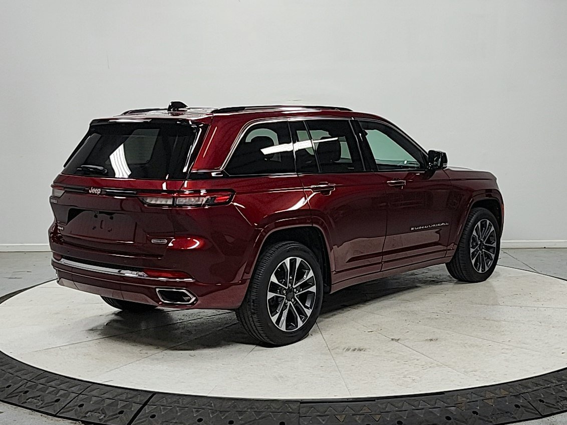2023 Jeep Grand Cherokee Overland - Photo 8