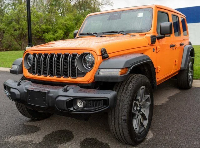 Used 2025 Orange Jeep Sport S 4xe image 1