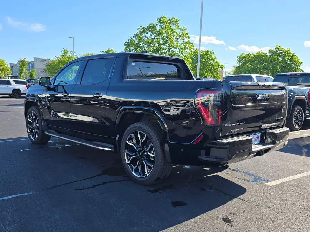 New 2025 Onyx Black GMC Extended Range Denali image 8