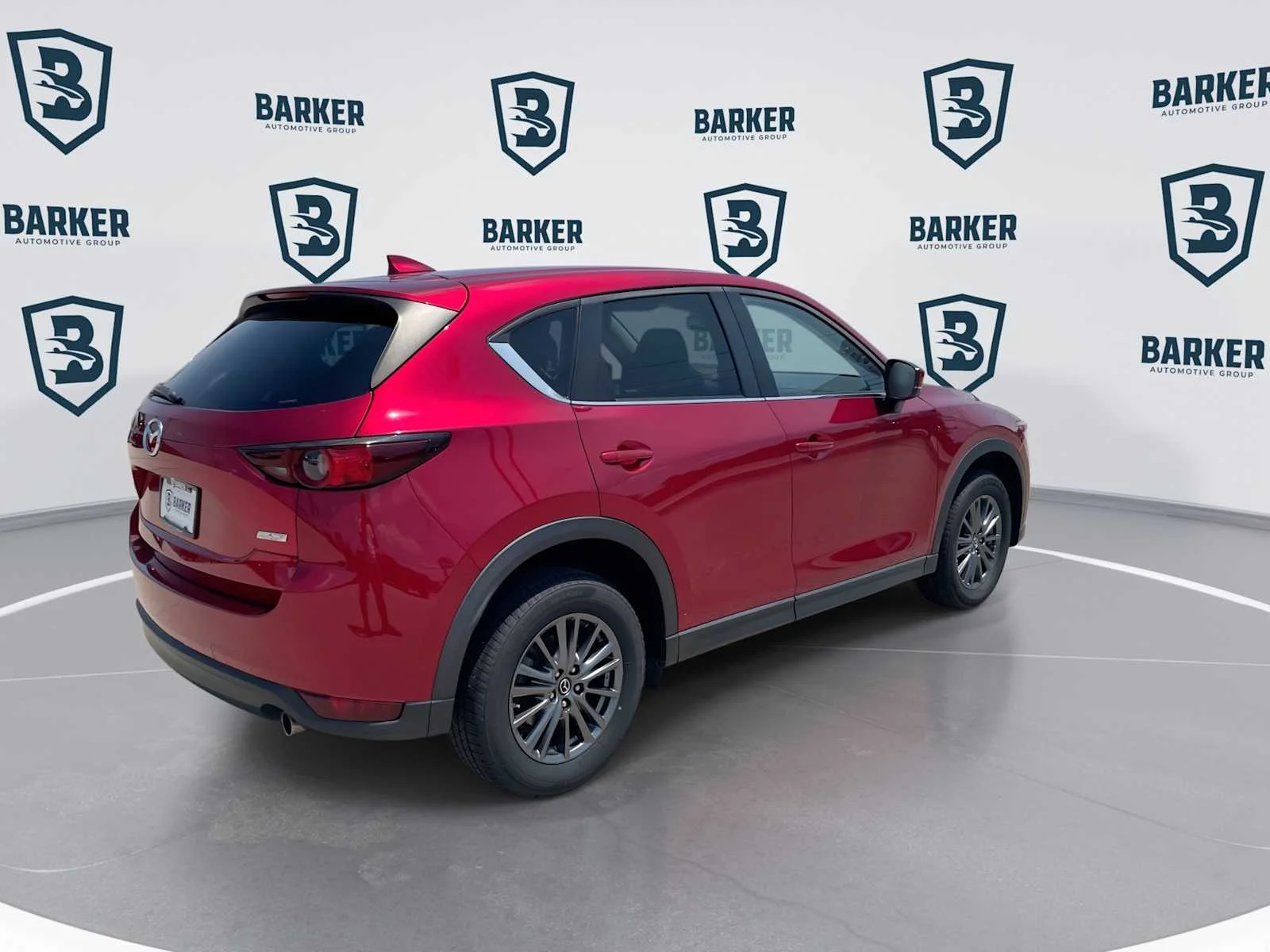 Used 2019  Mazda Touring image 9