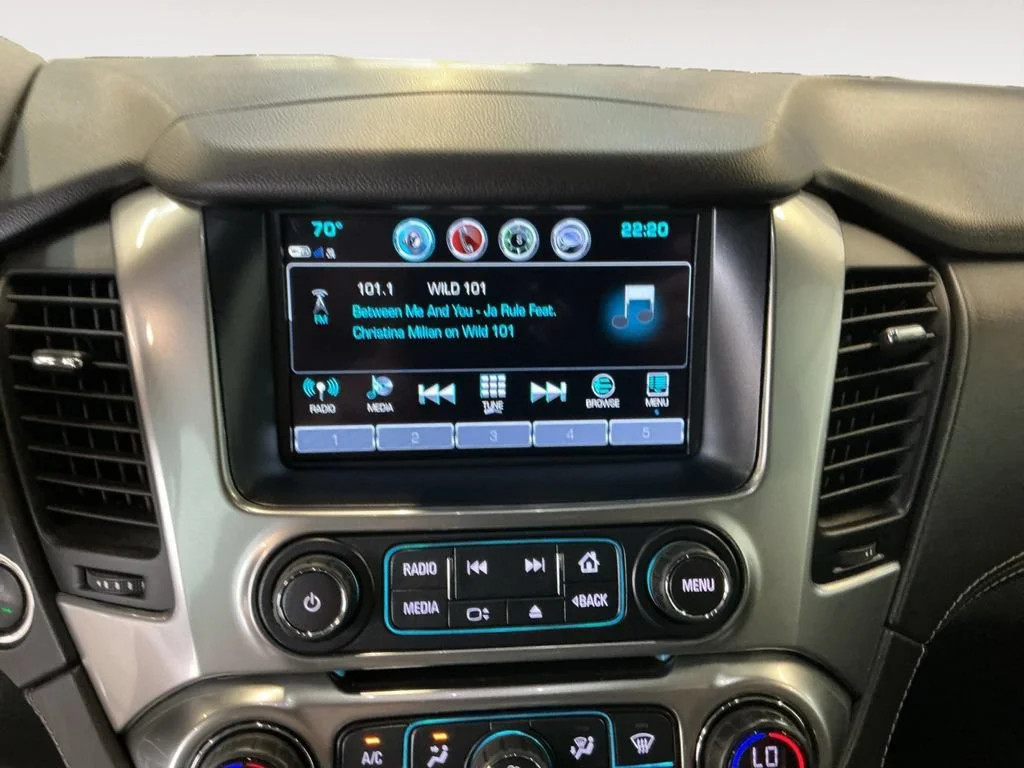 Used 2020 SUMMIT WHITE Chevrolet LT image 15