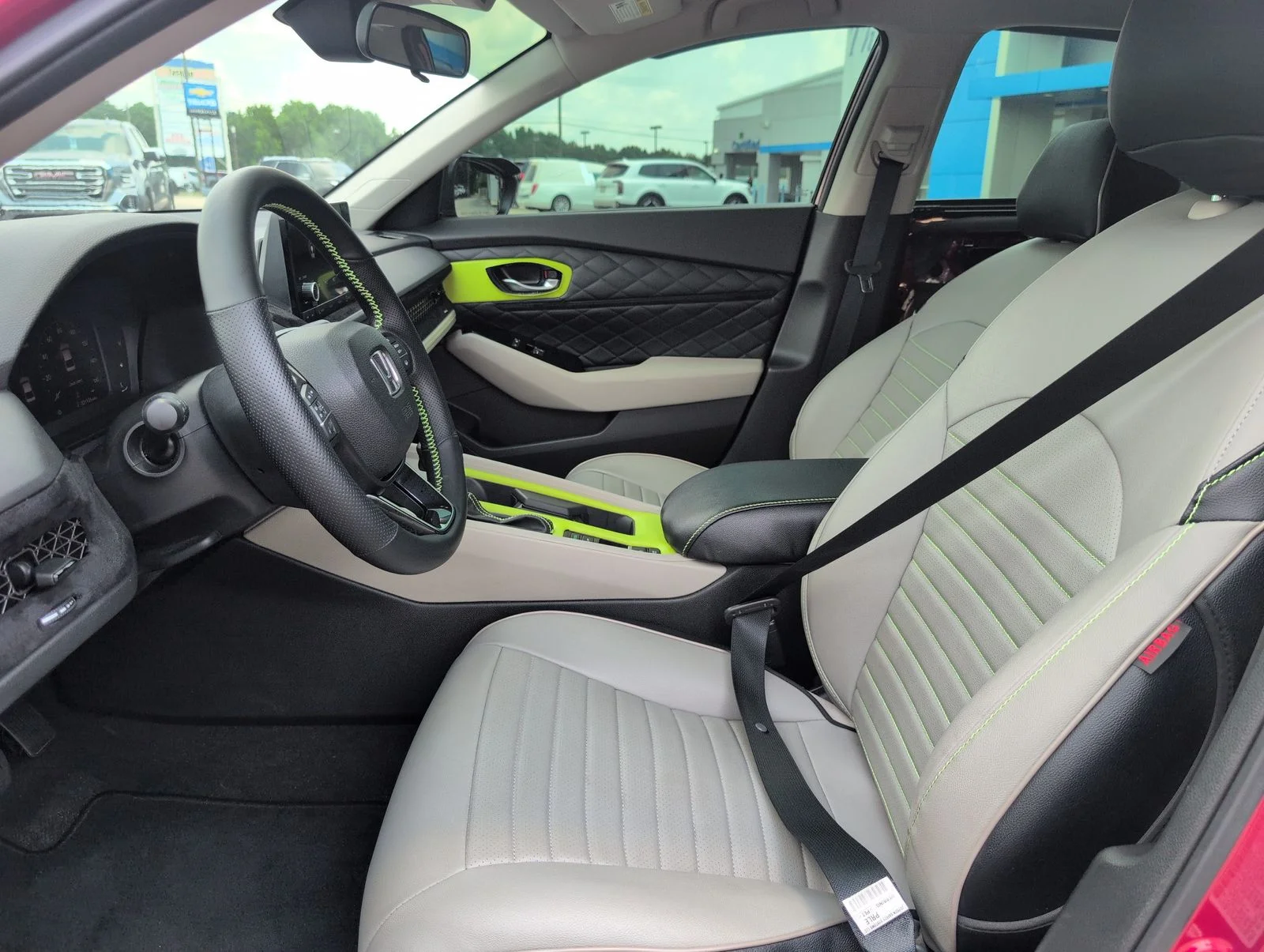 Used 2023  Honda LX image 13