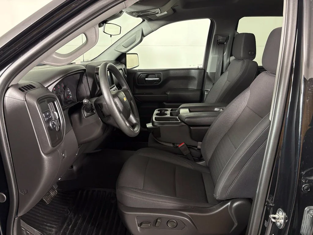 Used 2024 Black Chevrolet Custom image 18