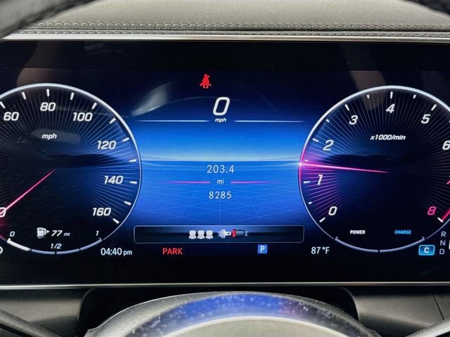 Used 2024  Mercedes-Benz GLC 300 image 12