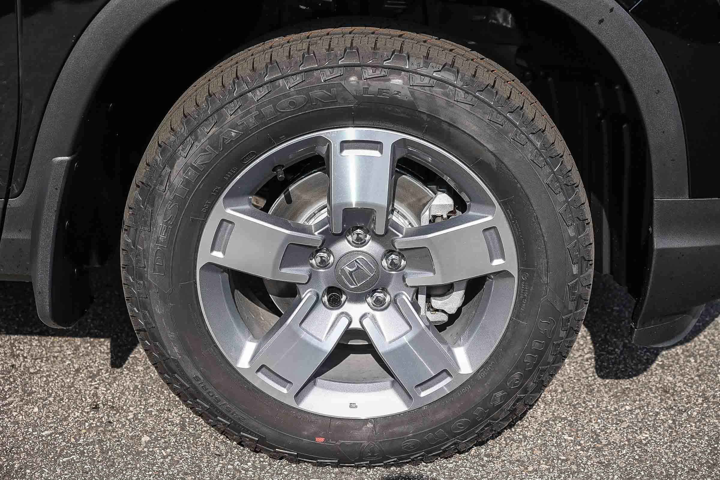 New 2026 Crystal Black Pearl Honda RTL AWD image 10