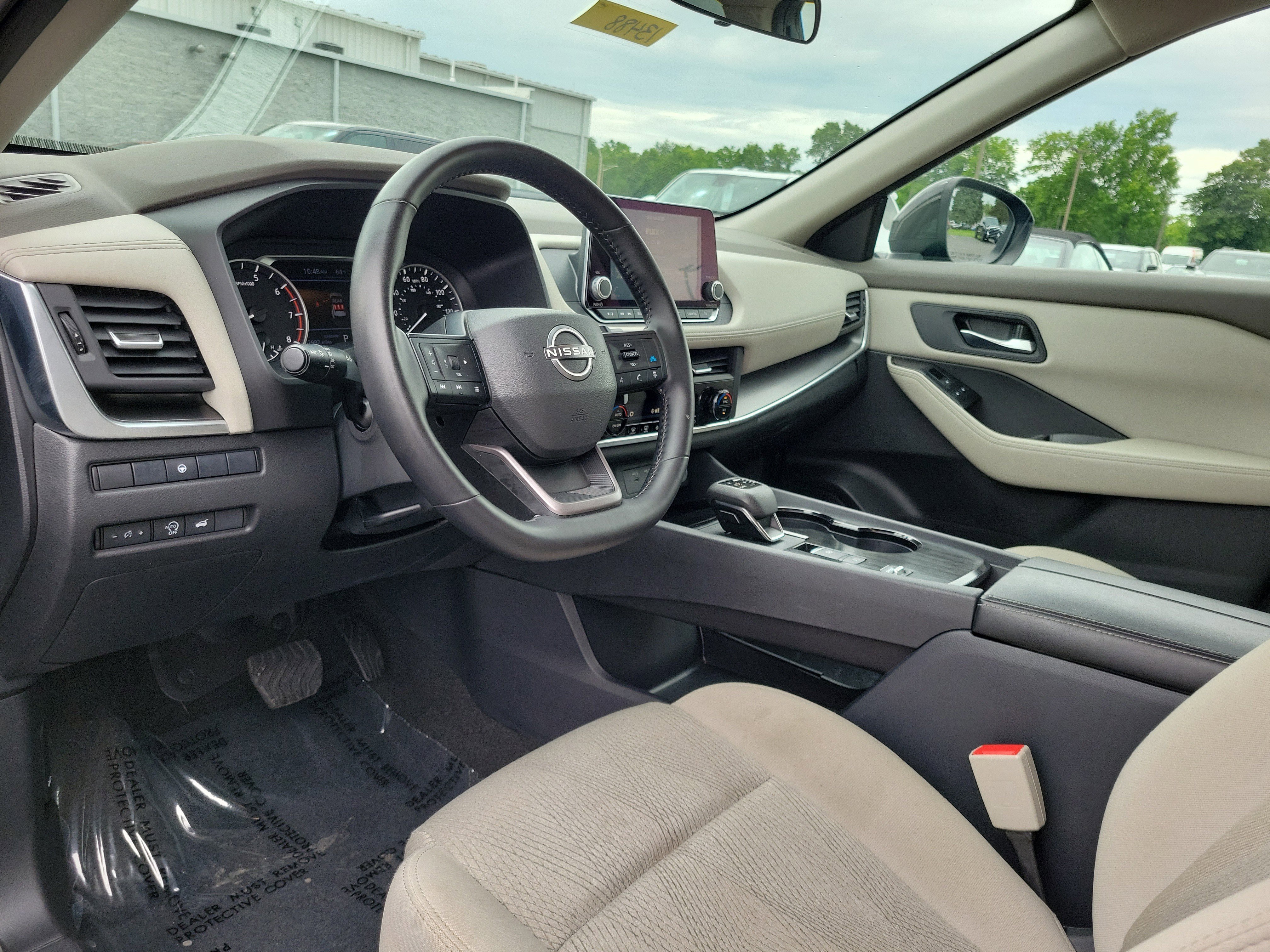 Used 2025 Super Black Nissan SV image 19
