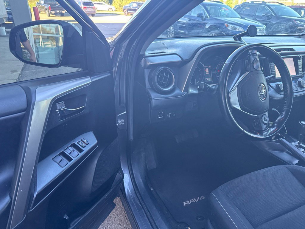 Used 2018 Magnetic Gray Metallic Toyota XLE image 17