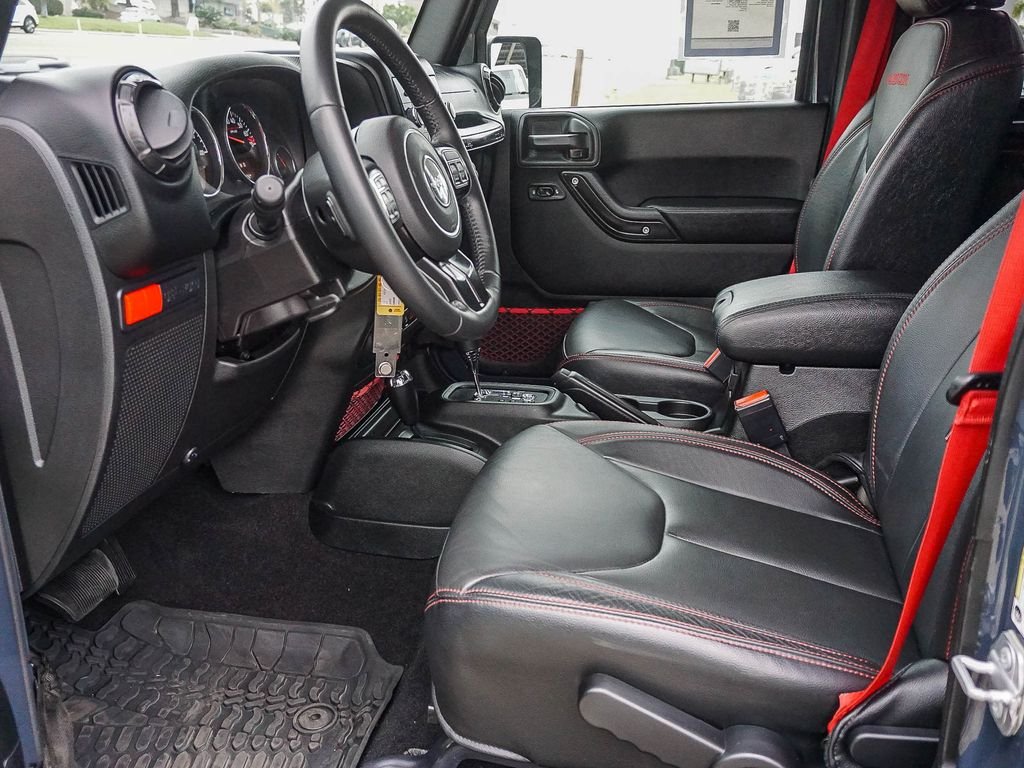 Used 2018 Black Jeep Unlimited Rubicon image 18