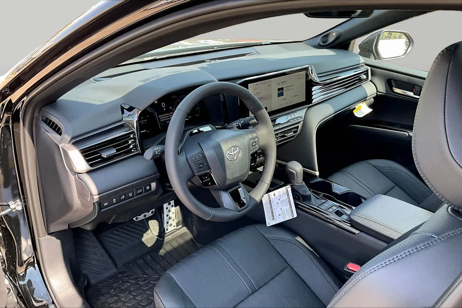 2026 Toyota Camry XSE - Photo 8