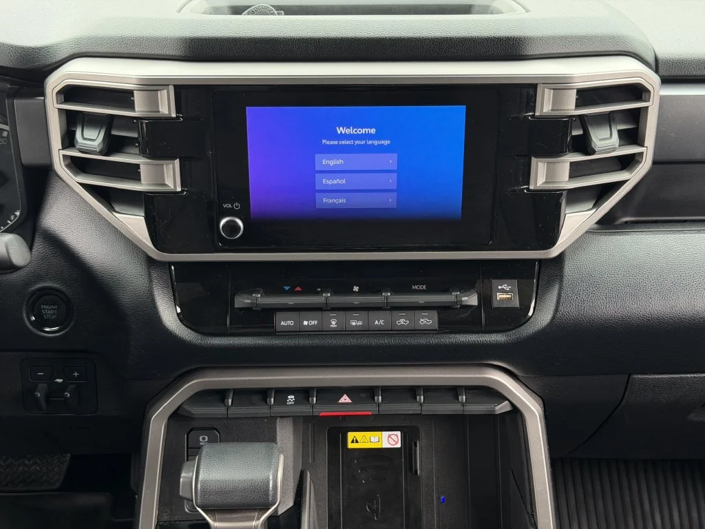 Used 2025 White Toyota SR5 image 18