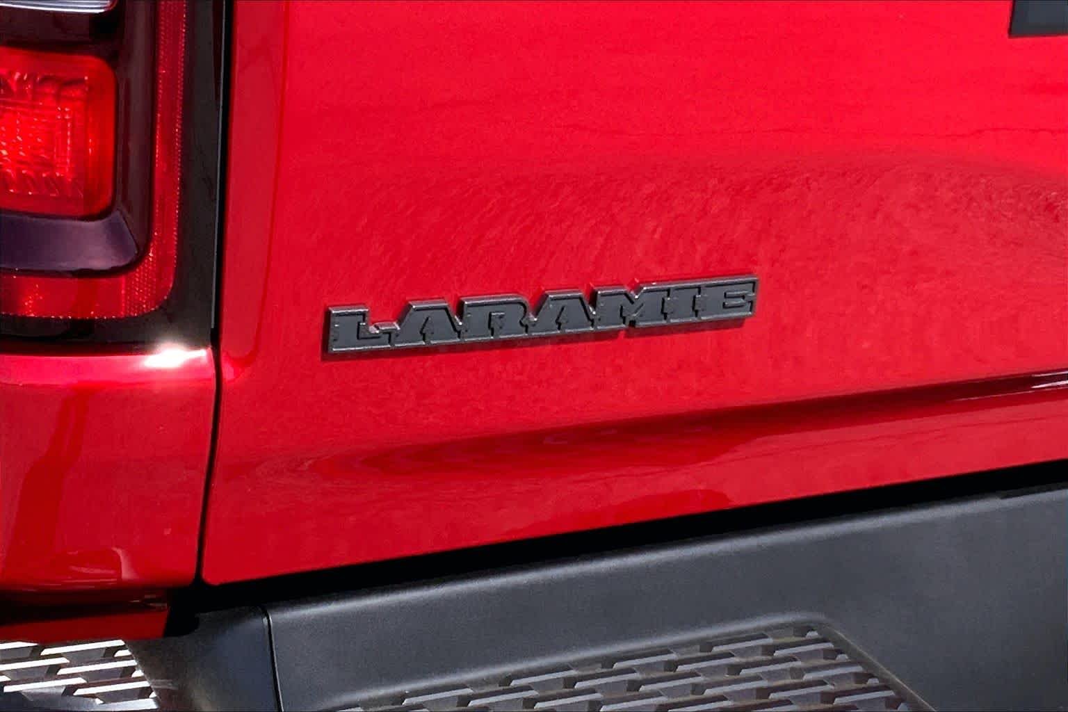 New 2026 Molten Red Pearl-Coat Exterior Paint RAM Laramie image 14