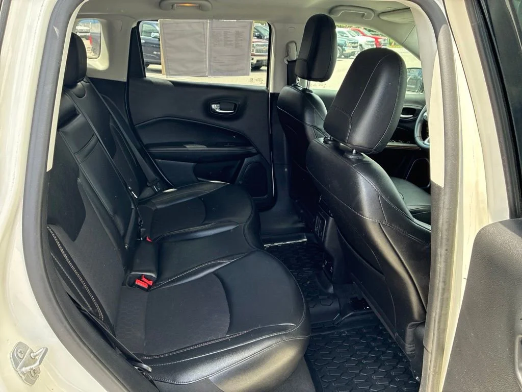 Used 2019 White Clearcoat Jeep Latitude image 44