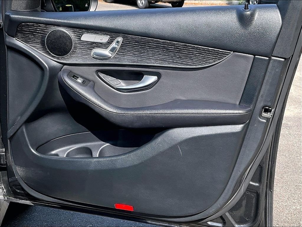 Used 2021 Gray Mercedes-Benz GLC 300 image 26