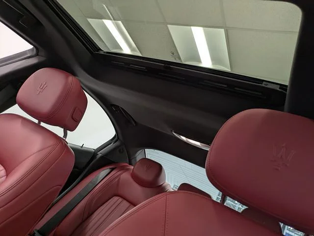 Certified Used 2019 White Maserati  image 21