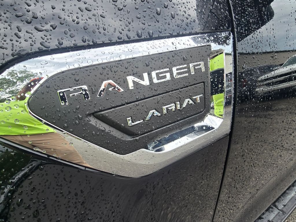 Used 2022 Black Ford Lariat image 14
