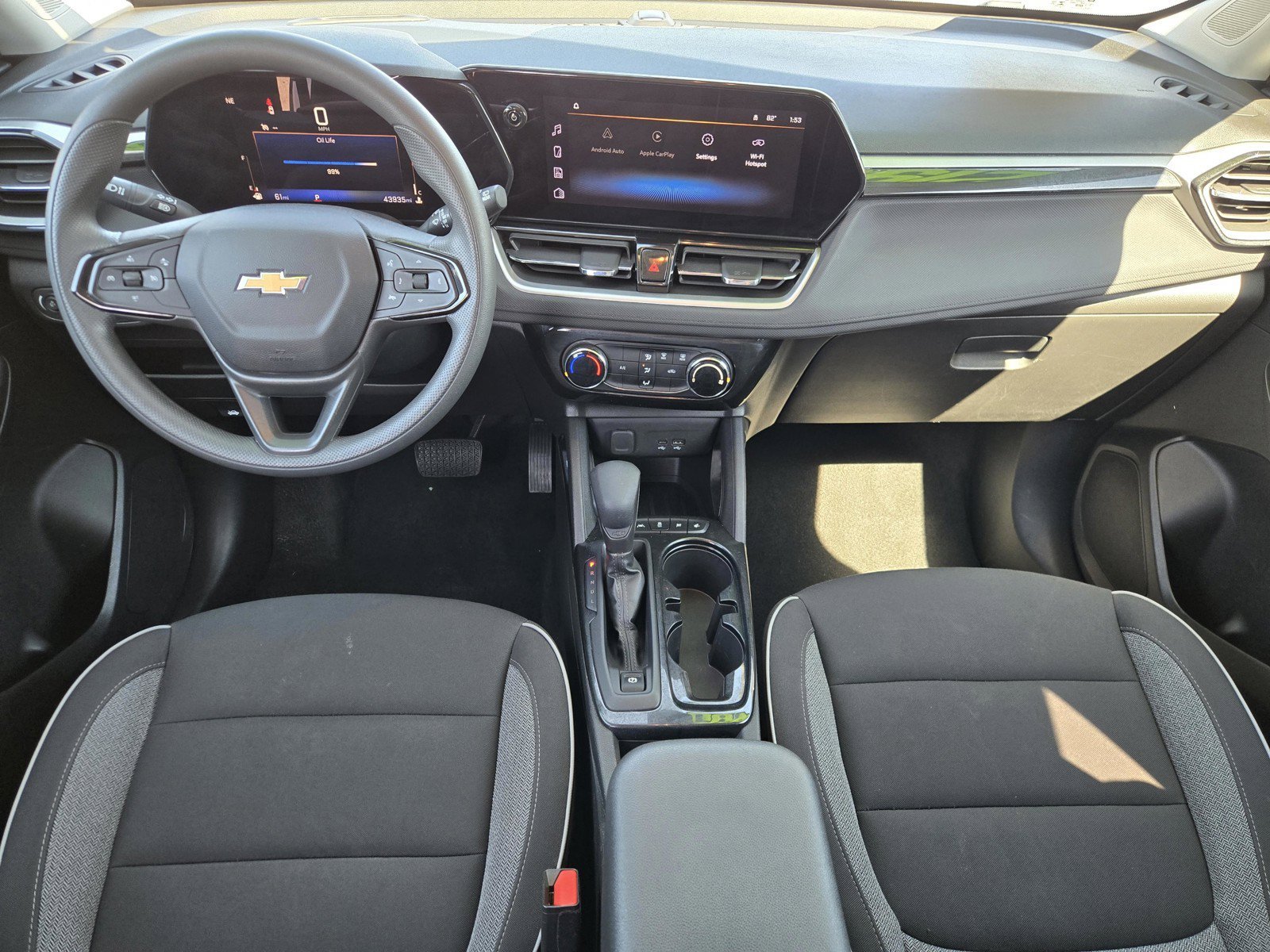 Used 2025 Summit White Chevrolet LT image 11