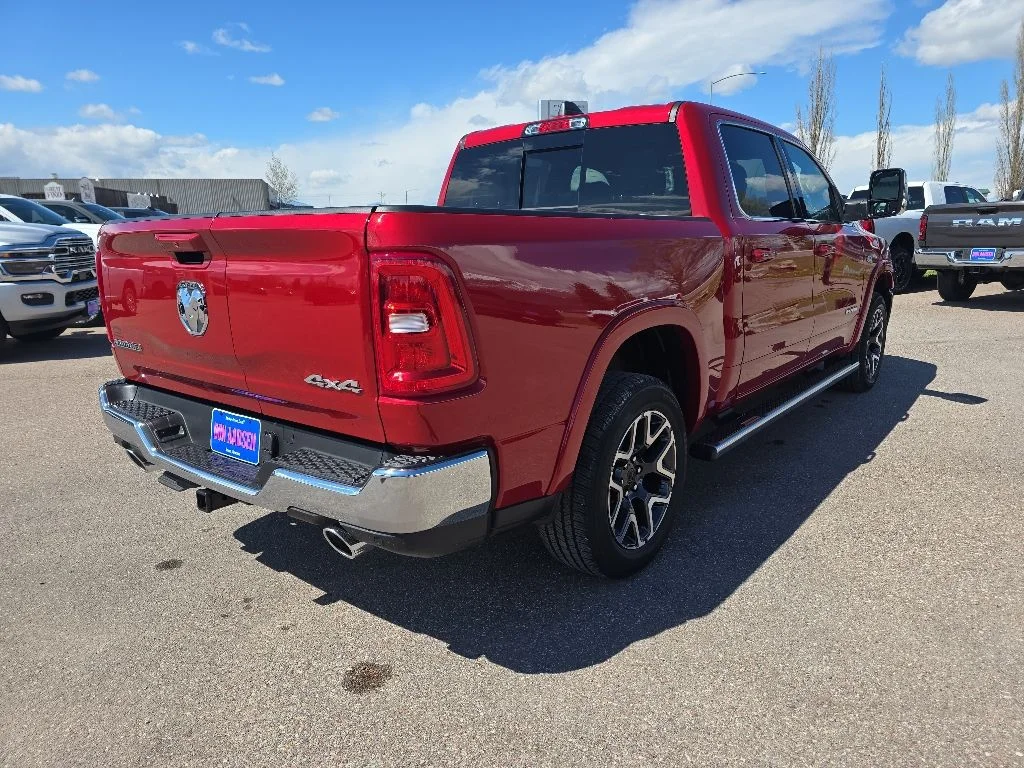 New 2026 Molten Red Pearl-Coat Exterior Paint RAM Laramie image 7