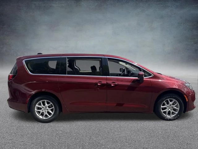 Used 2023 Red Chrysler LX image 5