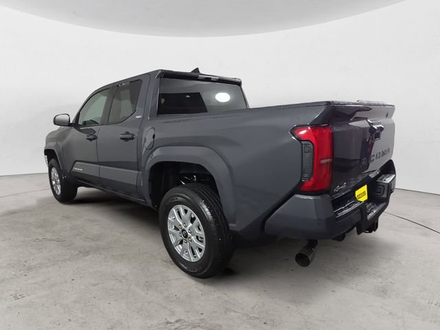 Used 2025  Toyota SR5 image 3
