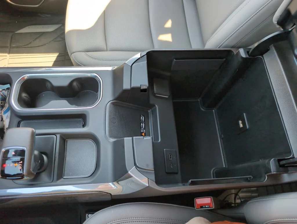2025 Chevrolet Silverado 1500 LTZ - Photo 24