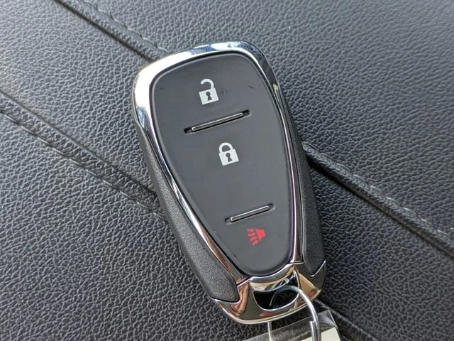 Used 2022 Blue Glow Metallic Chevrolet 2LT image 32