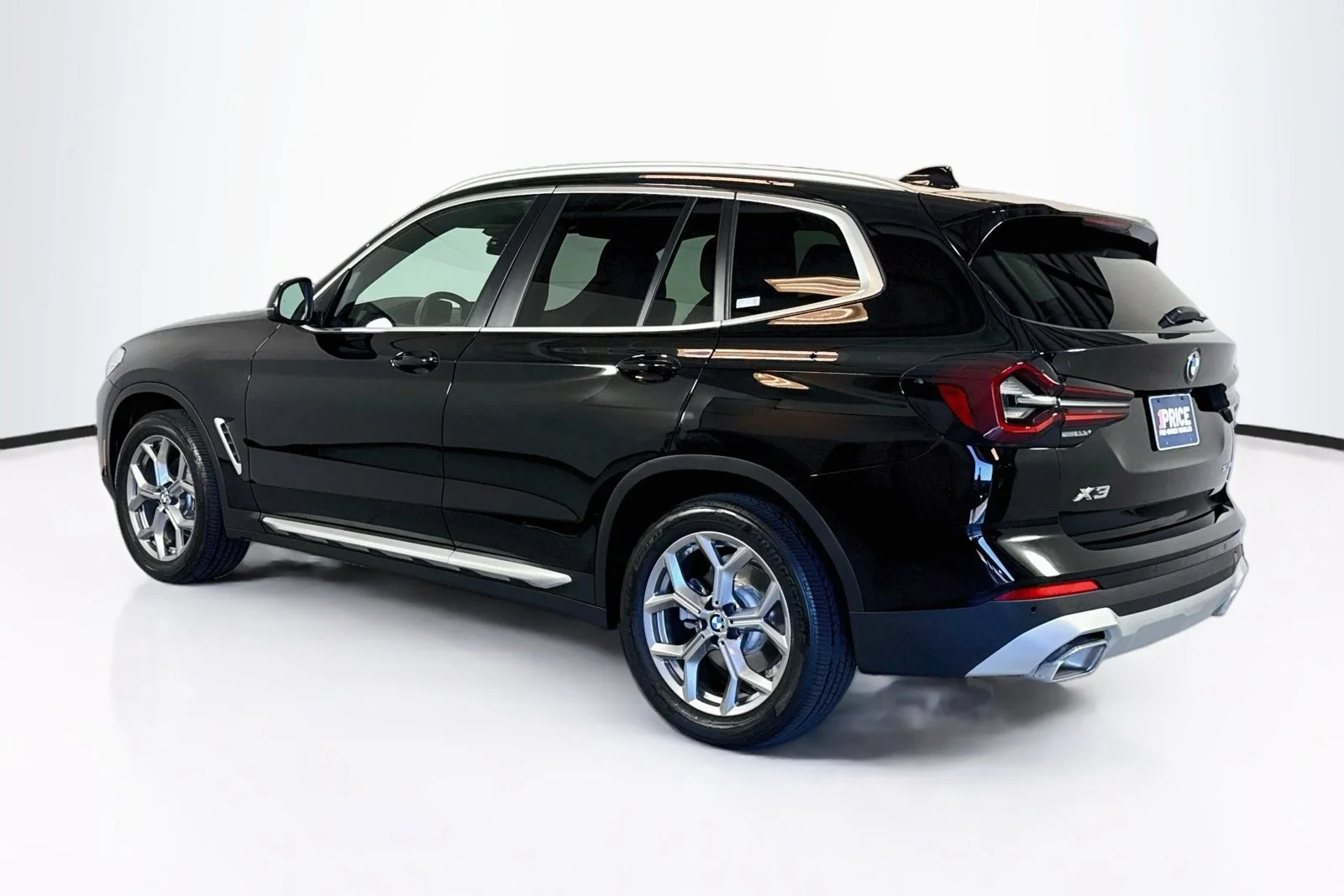 Used 2023 Jet Black BMW sDrive30i image 7