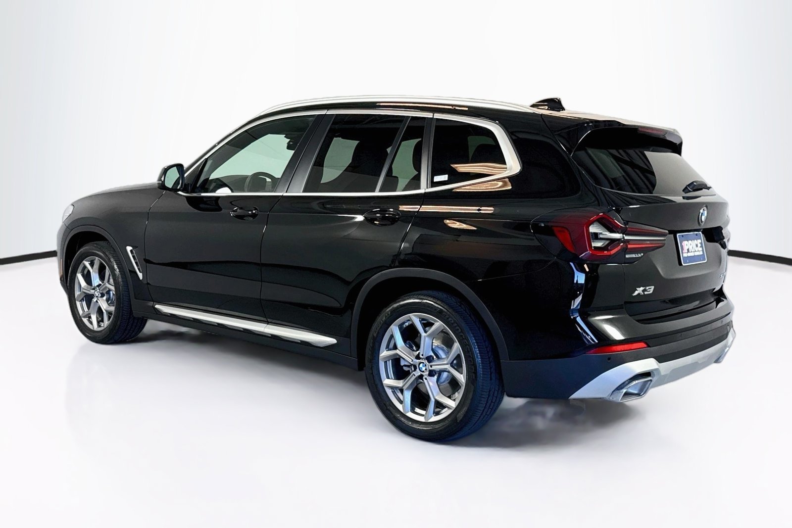 Used 2023 Jet Black BMW sDrive30i image 7
