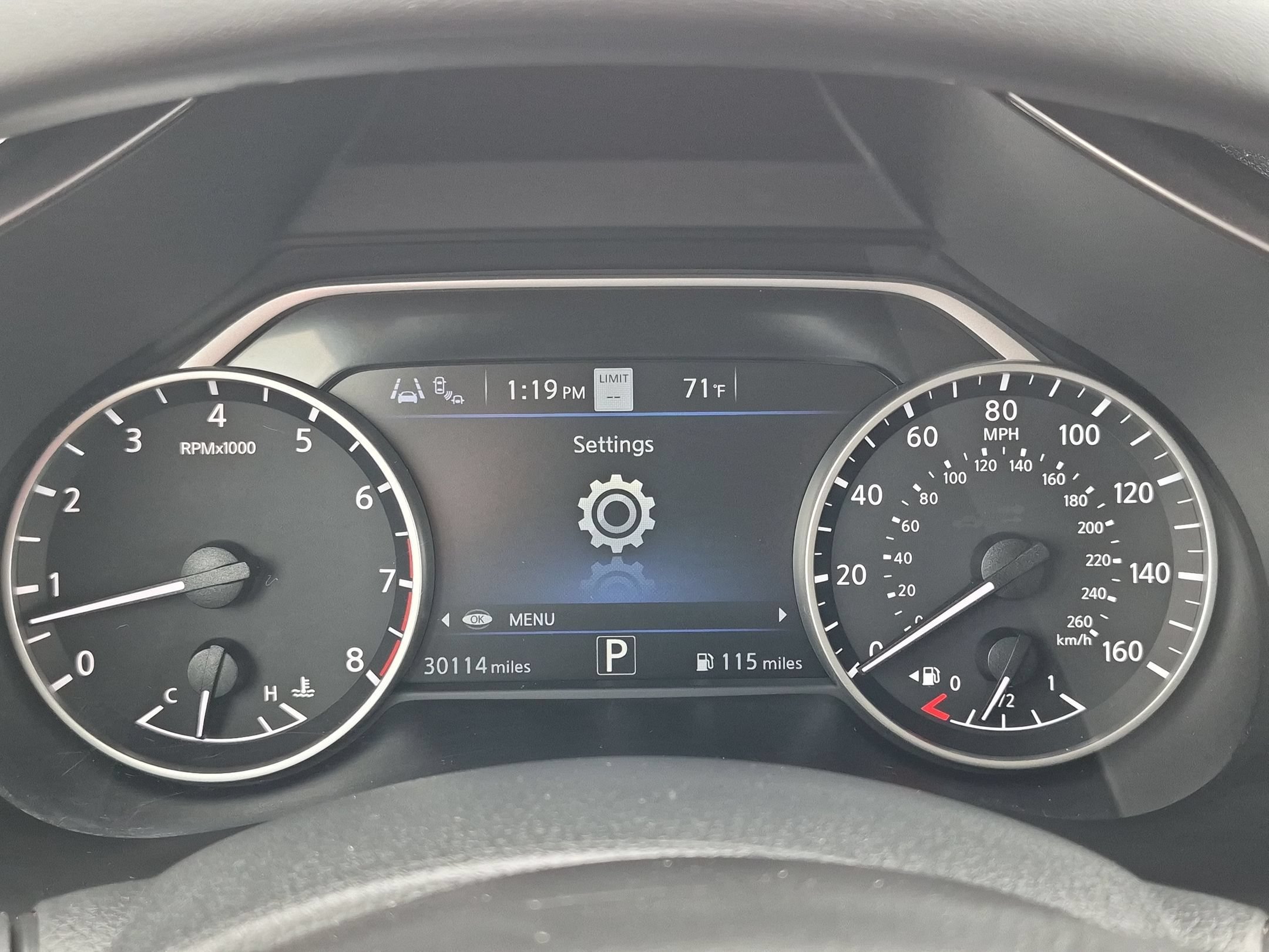 Used 2020 Super Black Metallic Nissan SL AWD image 13