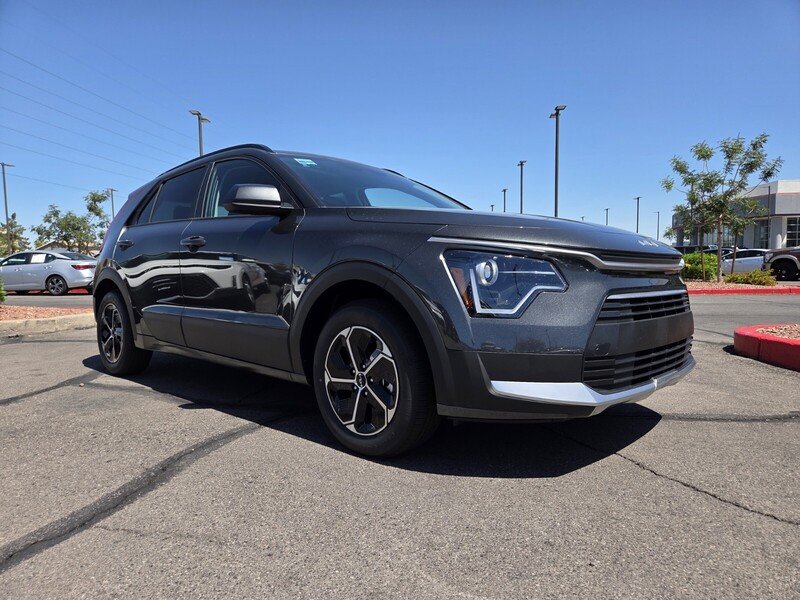 New 2026 Interstellar Gray Kia LX image 2