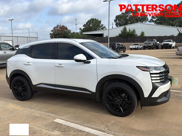 Pre-Owned 2025 Nissan Kicks SR