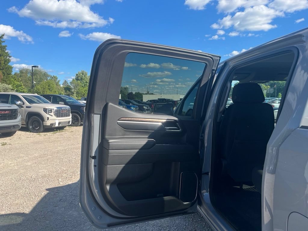 Used 2024 Thunderstorm Gray GMC Elevation image 28