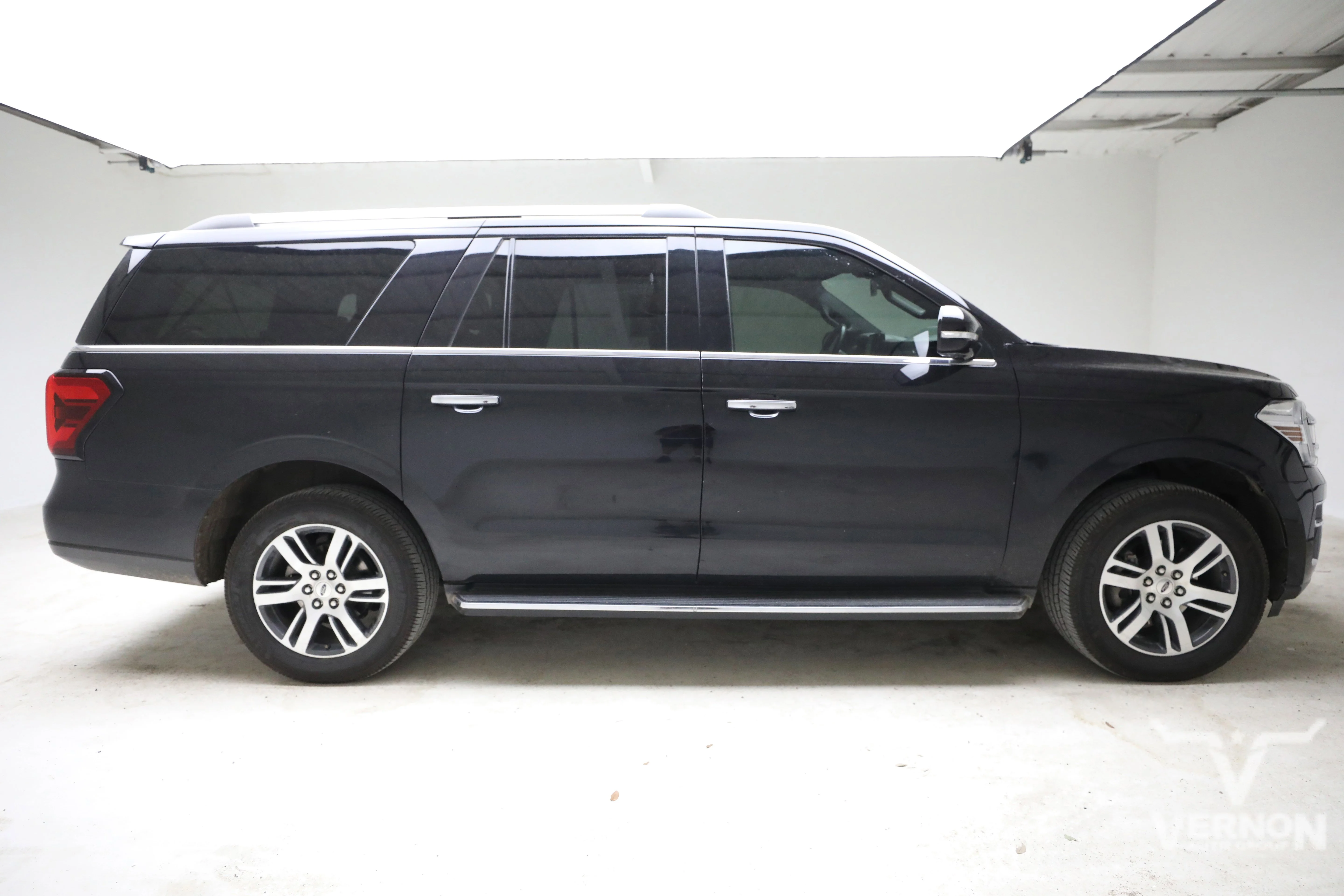 Pre-Owned 2023 Ford Expedition Max Limited 4x4