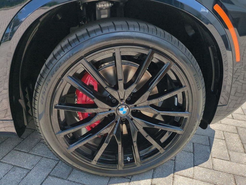 New 2026 Carbon Black Metallic BMW xDrive40i image 11