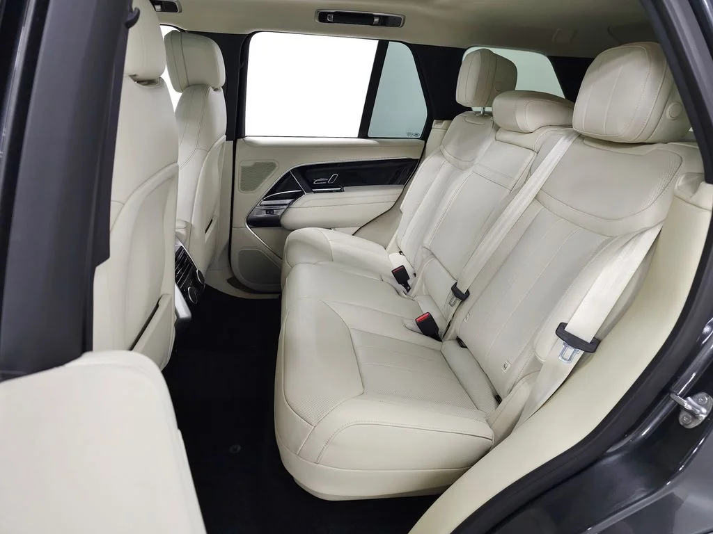 Certified Used 2024 Gray Land Rover SE image 43